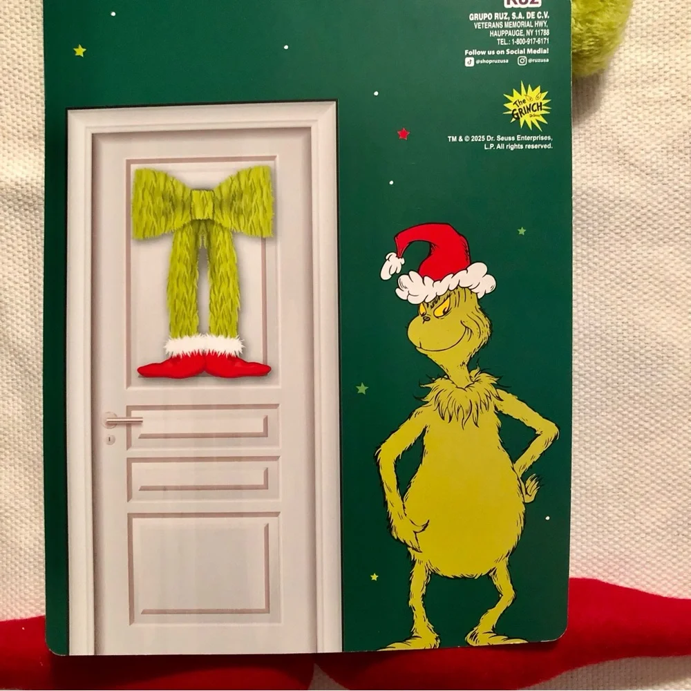 The Grinch Hanging Green Bow Grinch Legs Door Hangin NWT Dr. Suess furry soft